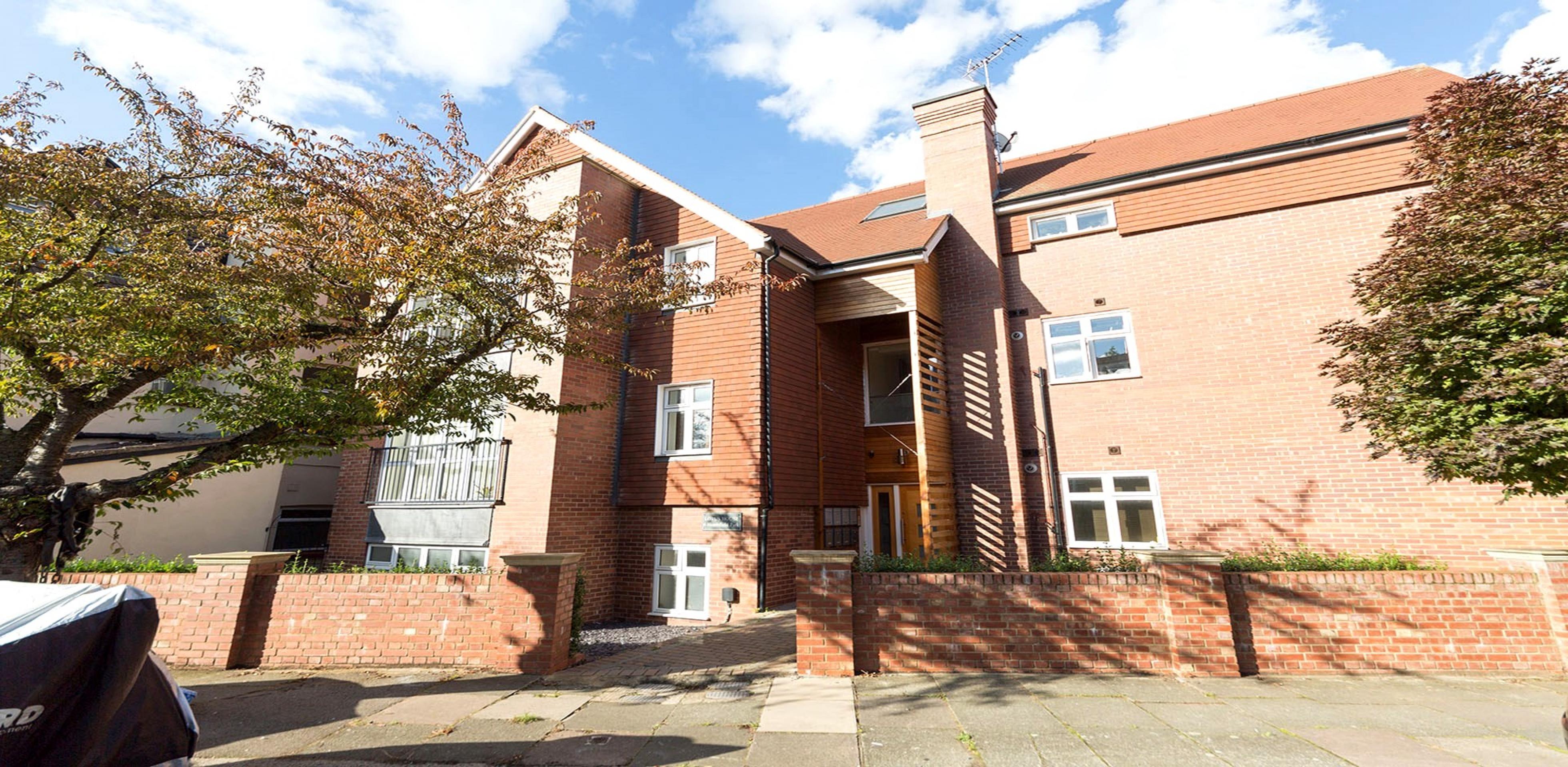 			NEW INSTRUCTION, 1 Bedroom, 1 bath, 1 reception Flat			 Heathfield Park, WILLESDEN GREEN NW2